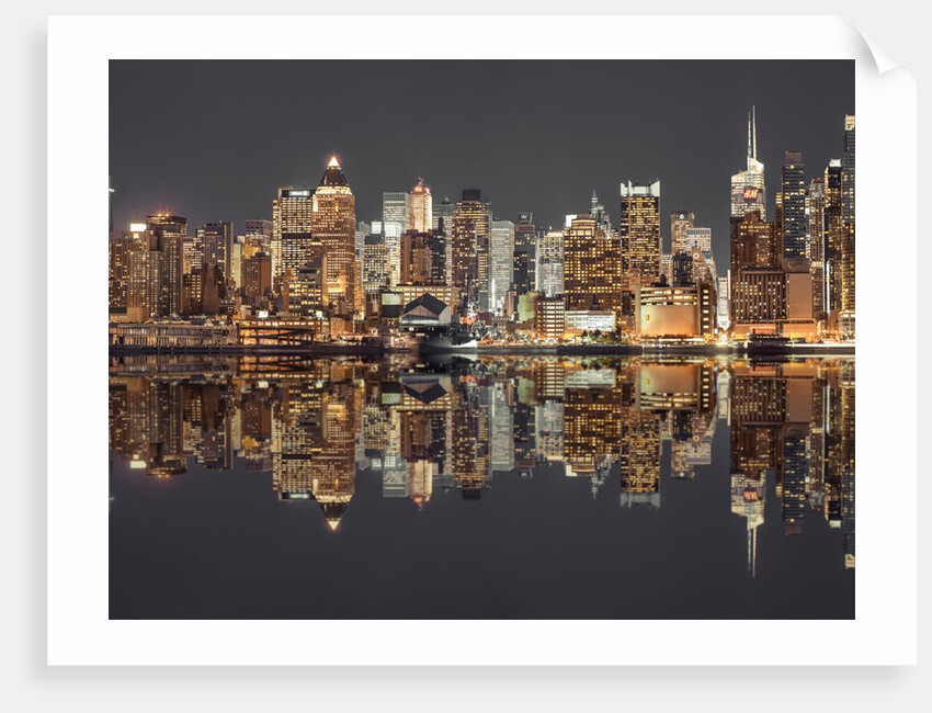 Manhattan skyline at twilight by Assaf Frank